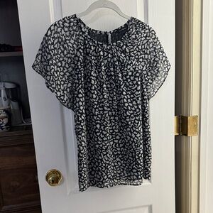 Club Monaco Women’s Top Size S/P EUC